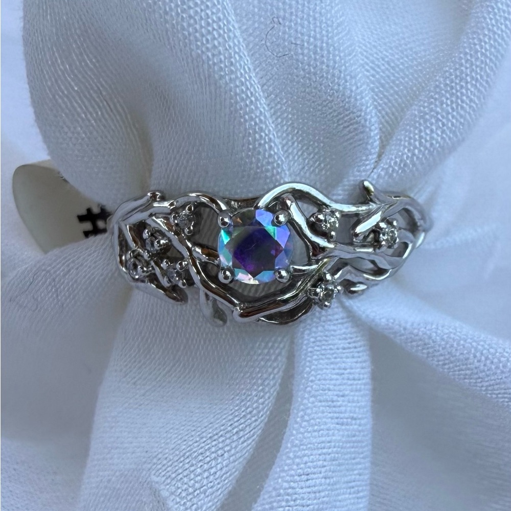 Fragrant jewels, mermaid collection/ retired. New size 8 sterling silver